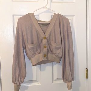 Cream crops cardigan/ sweater